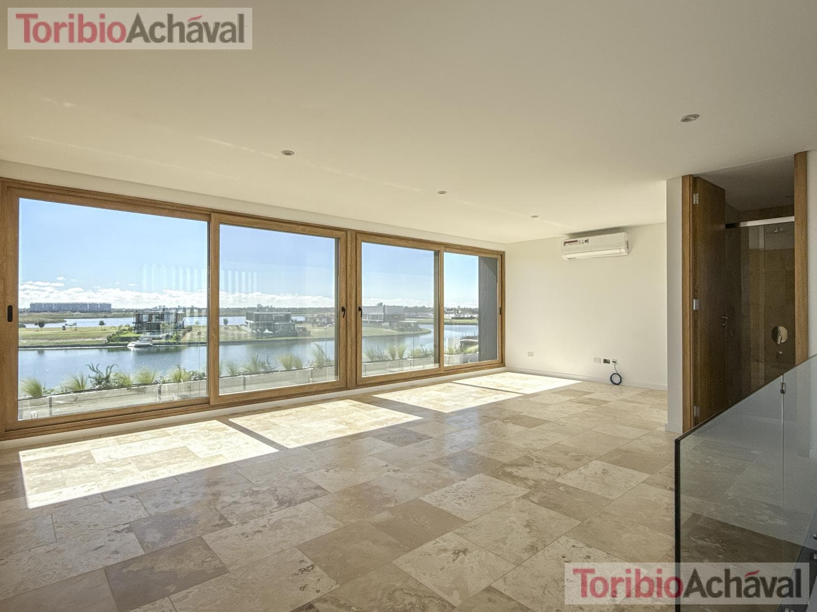 Brand-new, waterfront, premium home with 9 rooms for sale in Los Puentes, Nordelta