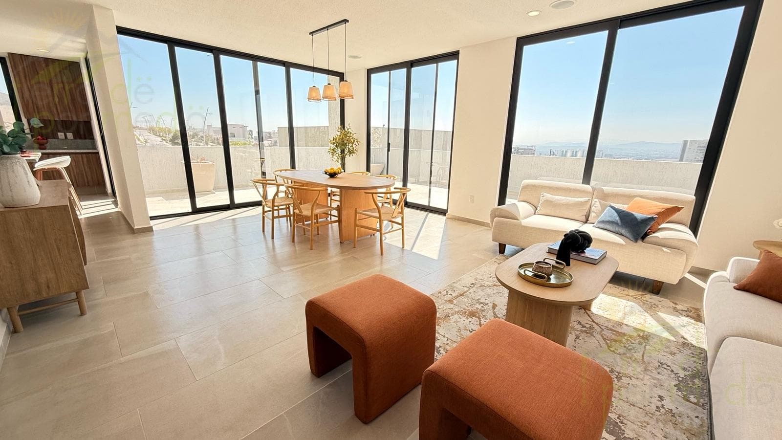 House / Townhouse, 3-Bedroom Option in Altos Juriquilla, Querétaro