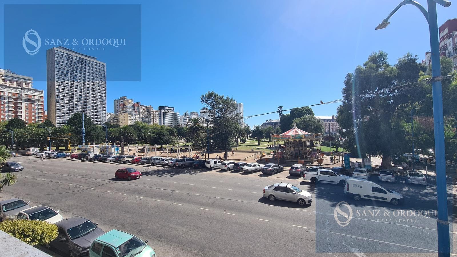 Student Rentals - Two-room apartment with a patio - 1930 Av. Colón