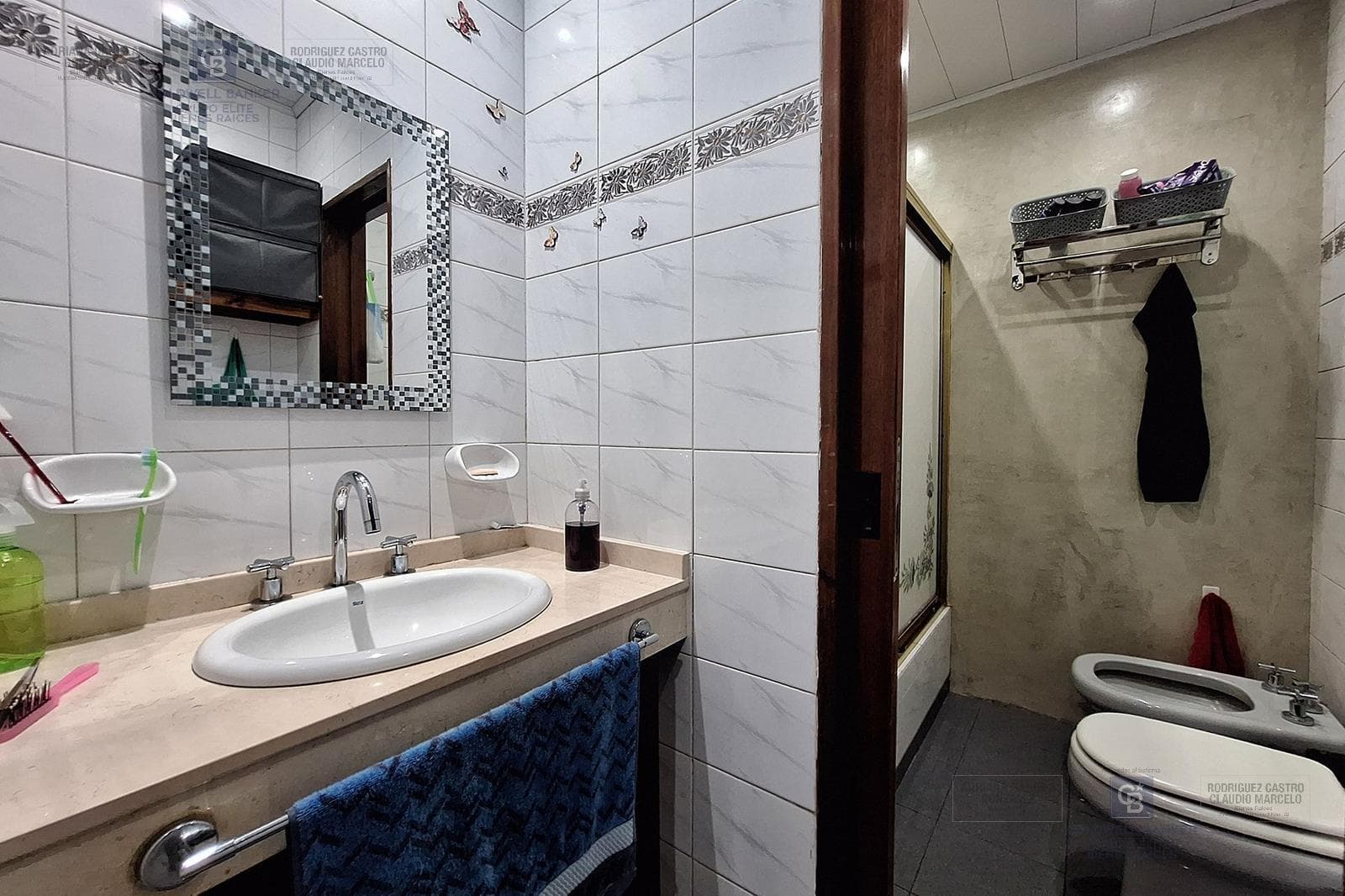 4-room house for sale in the Parque Avellaneda area.