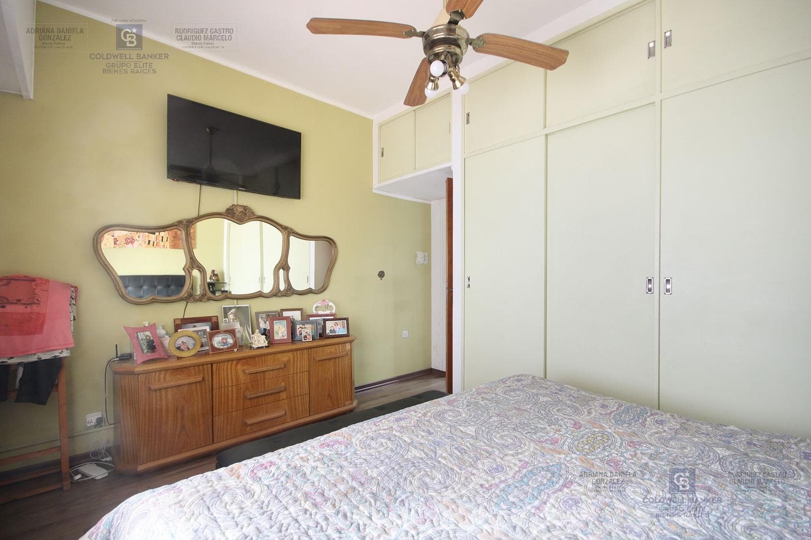 4-room house for sale in the Parque Avellaneda area.