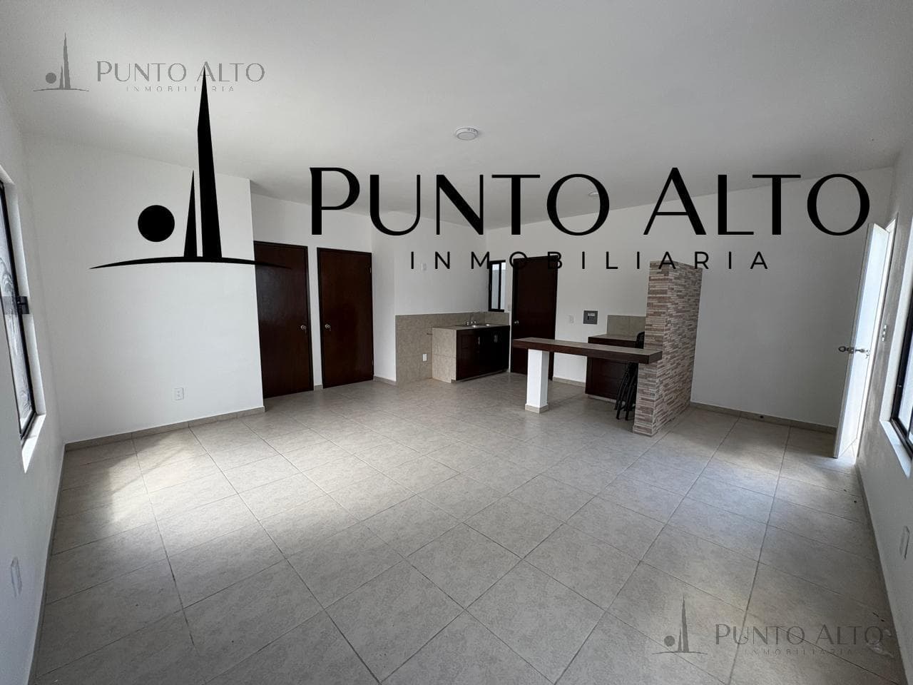 APARTMENT FOR SALE ON THE GROUND FLOOR, VERY CLOSE TO THE BEACH AND THE MADERO REFINERY.