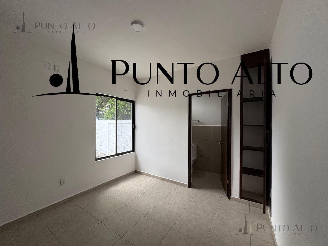 APARTMENT FOR SALE ON THE GROUND FLOOR, VERY CLOSE TO THE BEACH AND THE MADERO REFINERY.
