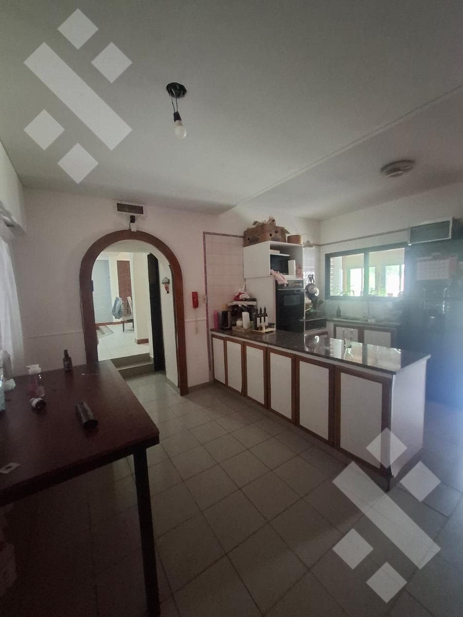 3-bedroom house for sale. Jardines del Rey. Neuquén City