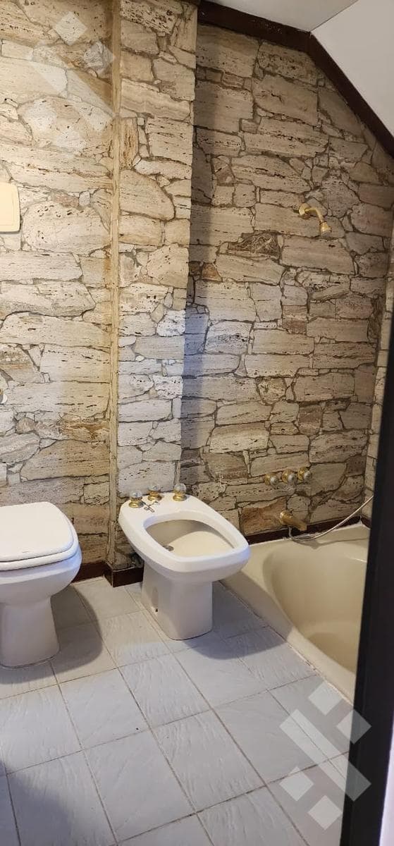 3-bedroom house for sale. Jardines del Rey. Neuquén City
