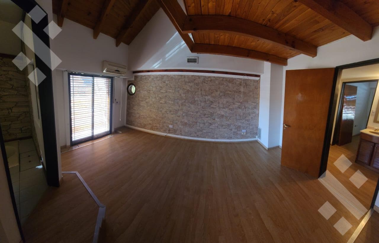 3-bedroom house for sale. Jardines del Rey. Neuquén City