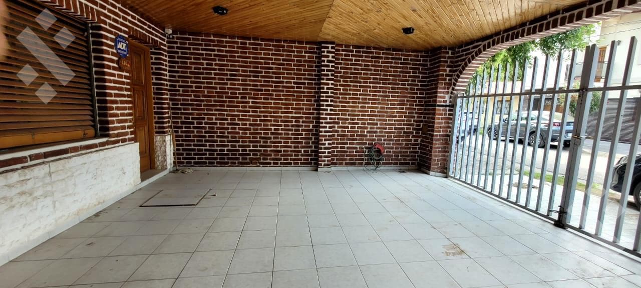 3-bedroom house for sale. Jardines del Rey. Neuquén City