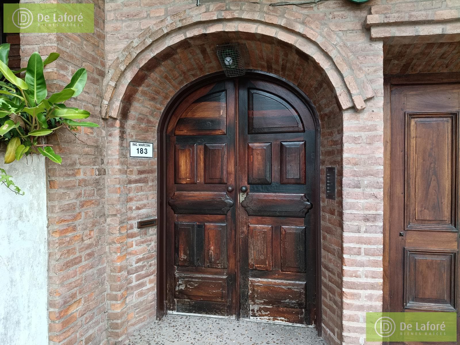 For Sale - 3-room apartment in Beccar with a balcony, garage, and storage room