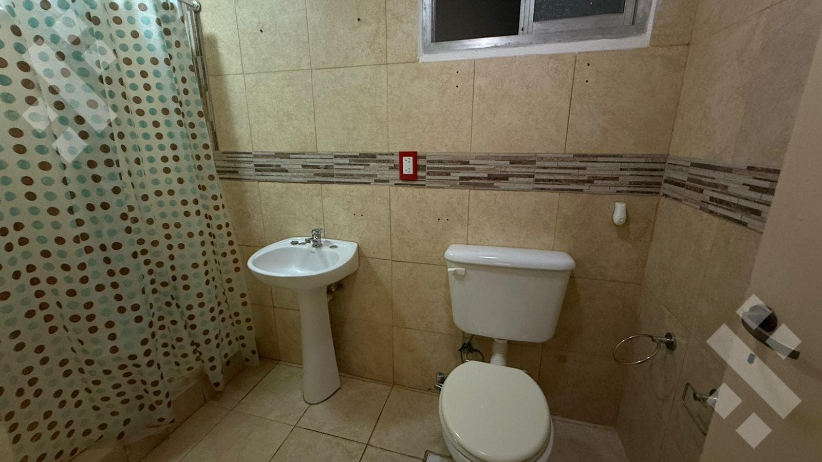 For Rent | 5-Bedroom House | La Sirena Neighborhood | Neuquén