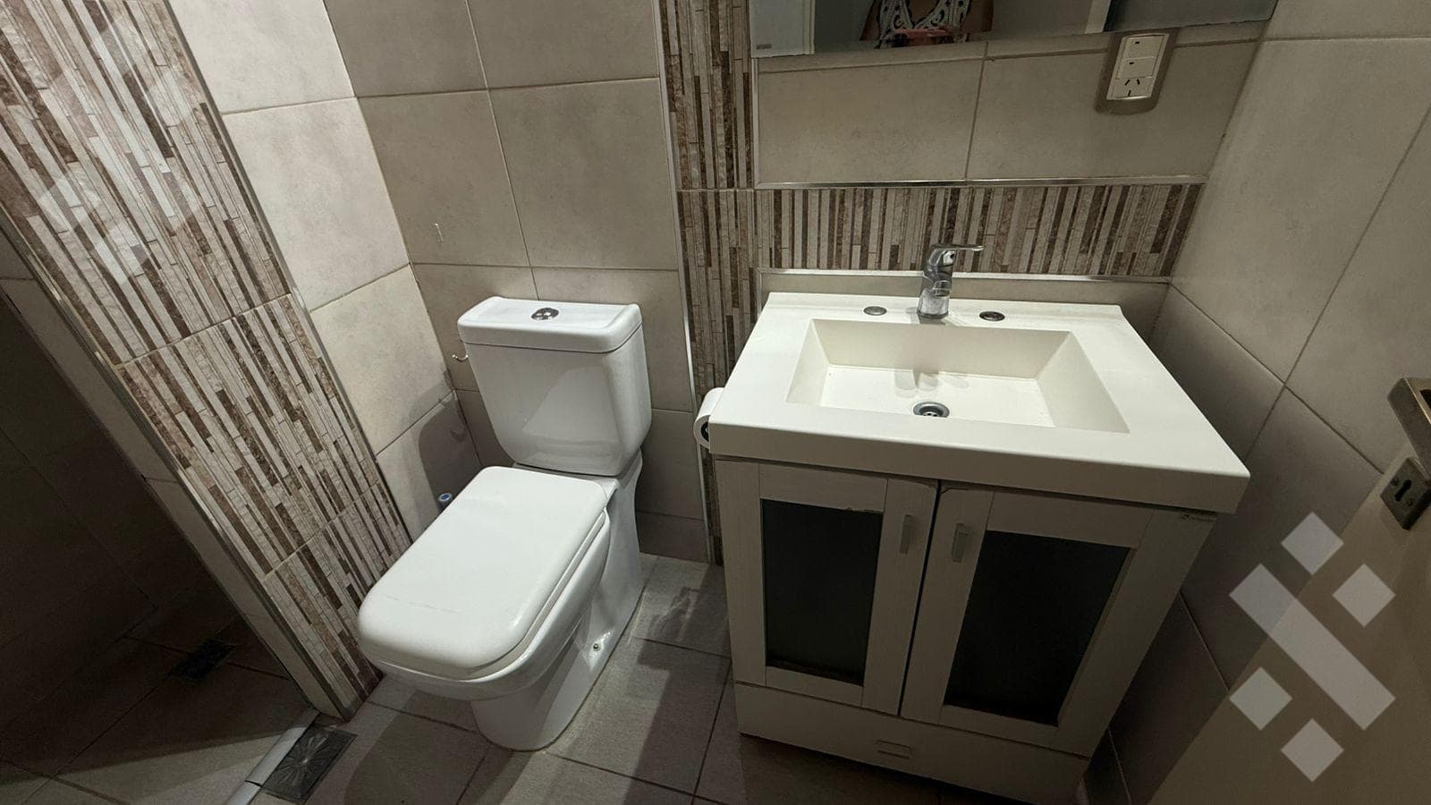 For Rent | 5-Bedroom House | La Sirena Neighborhood | Neuquén