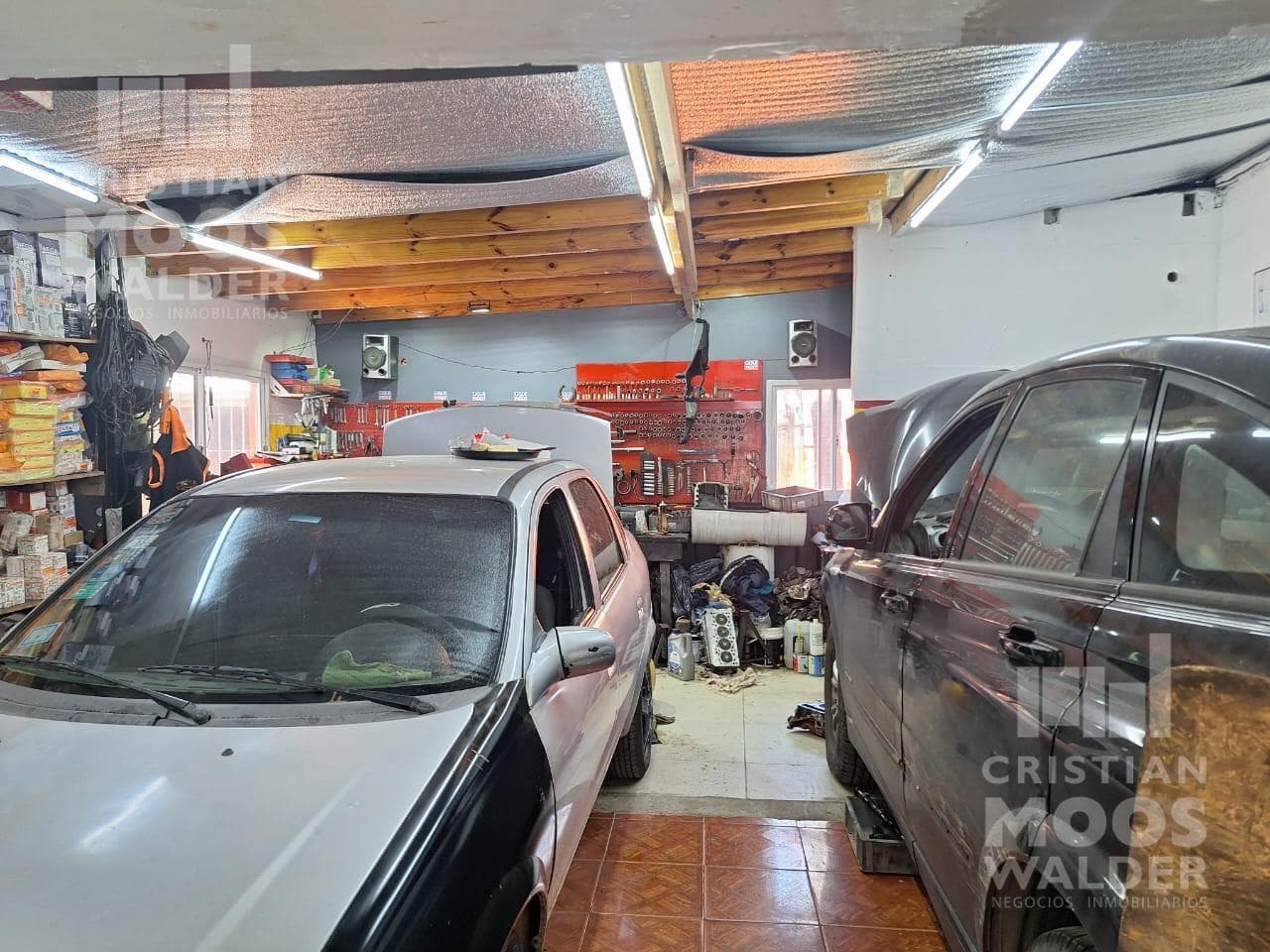 House in Escobar eligible for financing, with a large commercial space.
