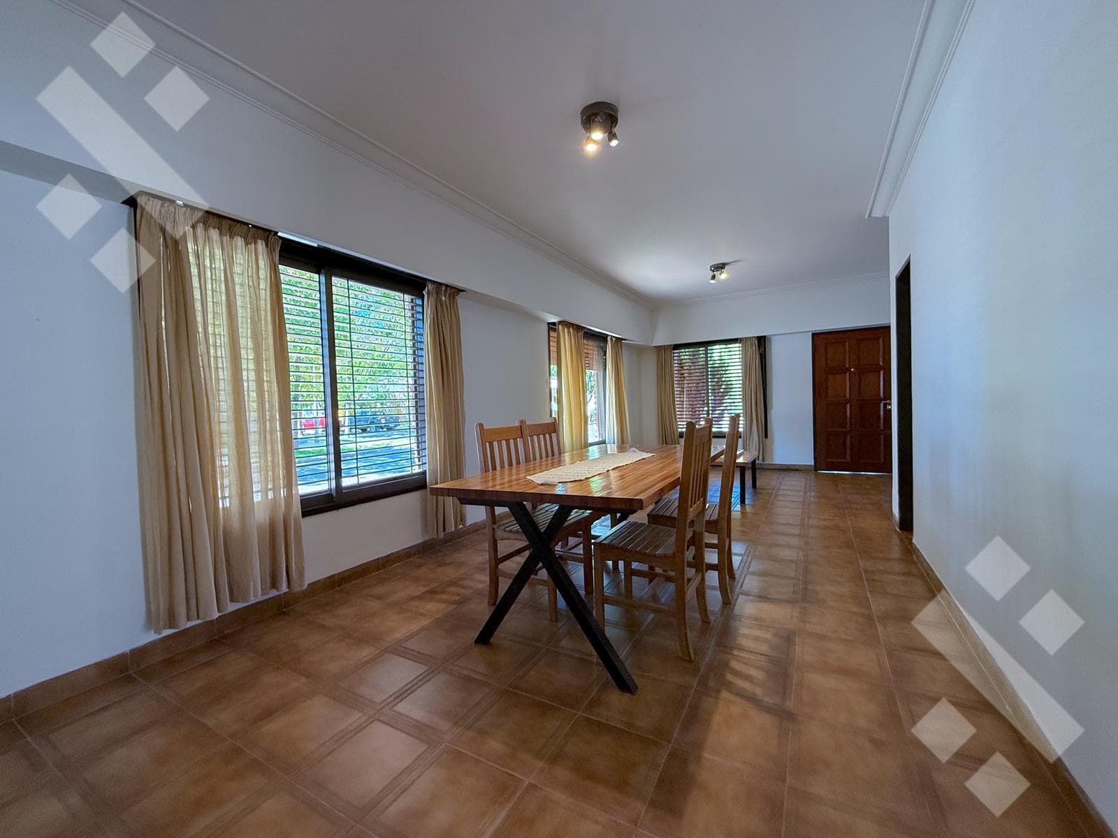 House in Cipolletti