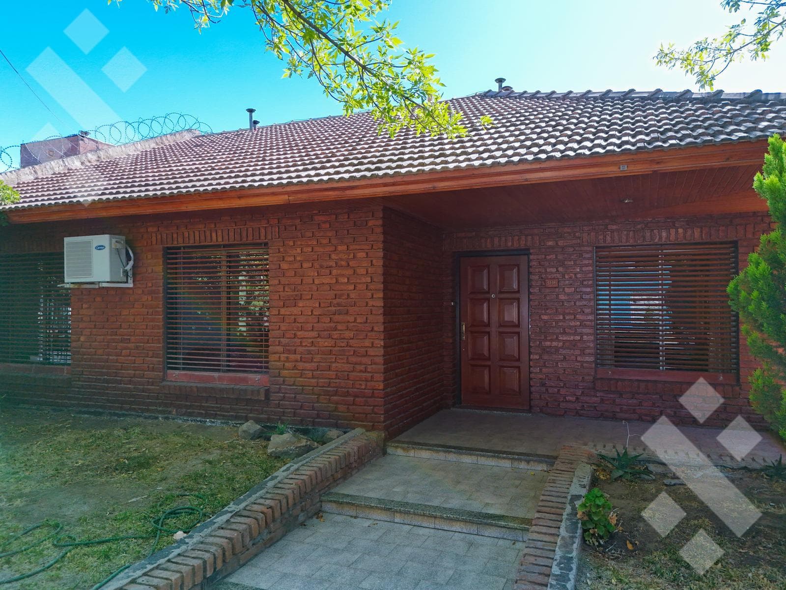 House in Cipolletti