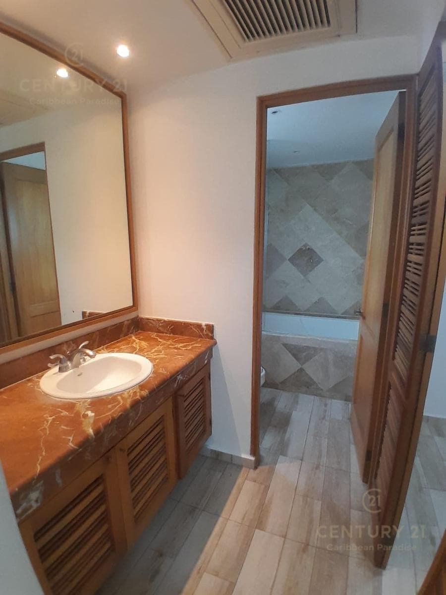 2-Bedroom Apartment for Rent in Cancún | With a View of the Marina | C4119