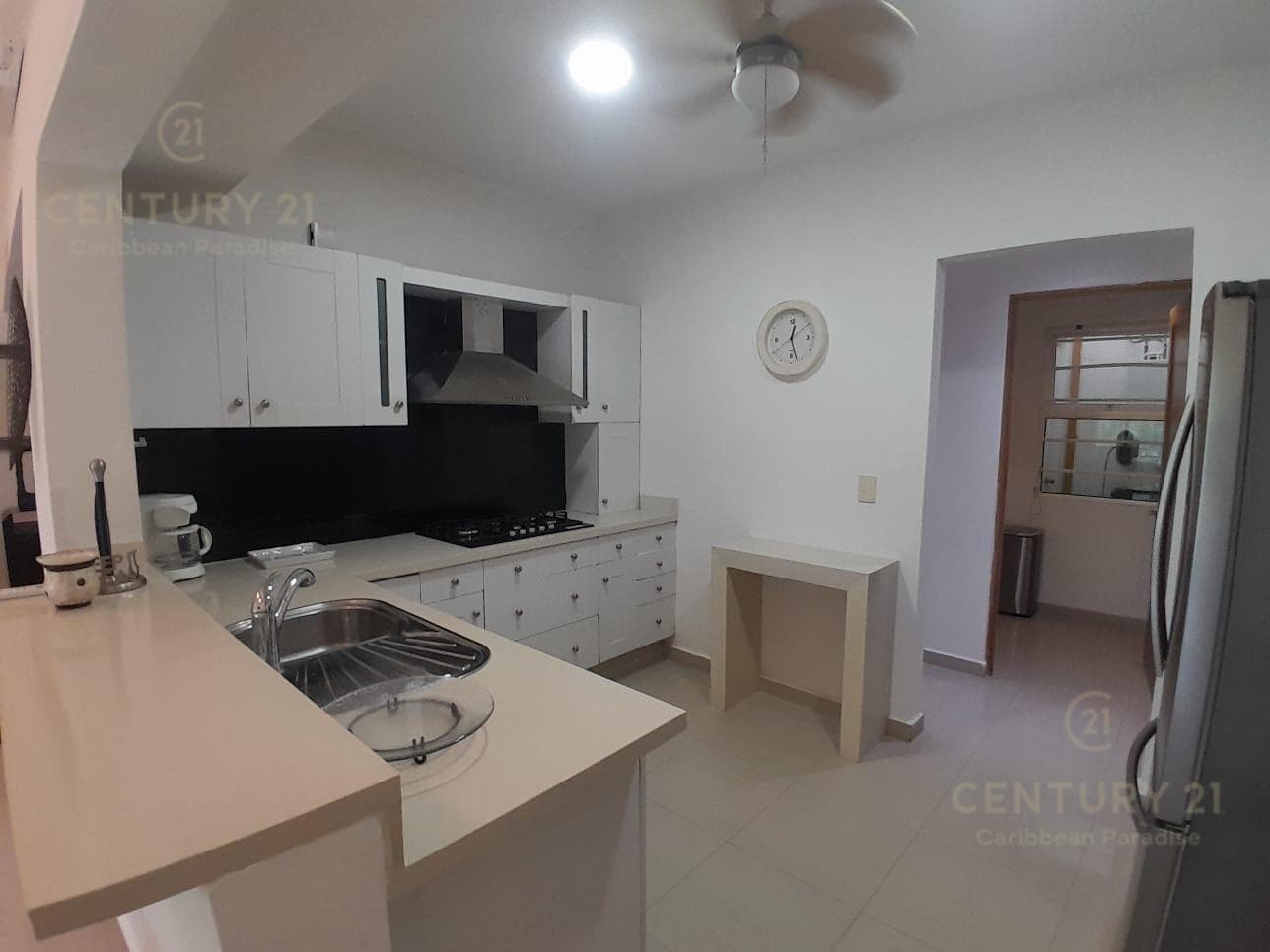 2-Bedroom Apartment for Rent in Cancún | With a View of the Marina | C4119