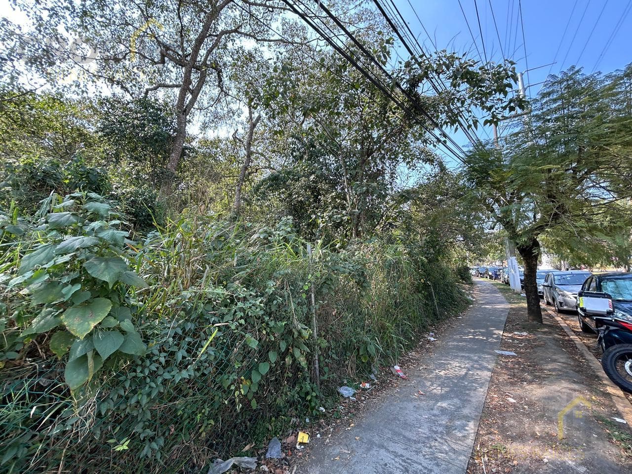 Land for sale on Arco Sur Avenue in the area near the District Attorney's Office and the Judiciary