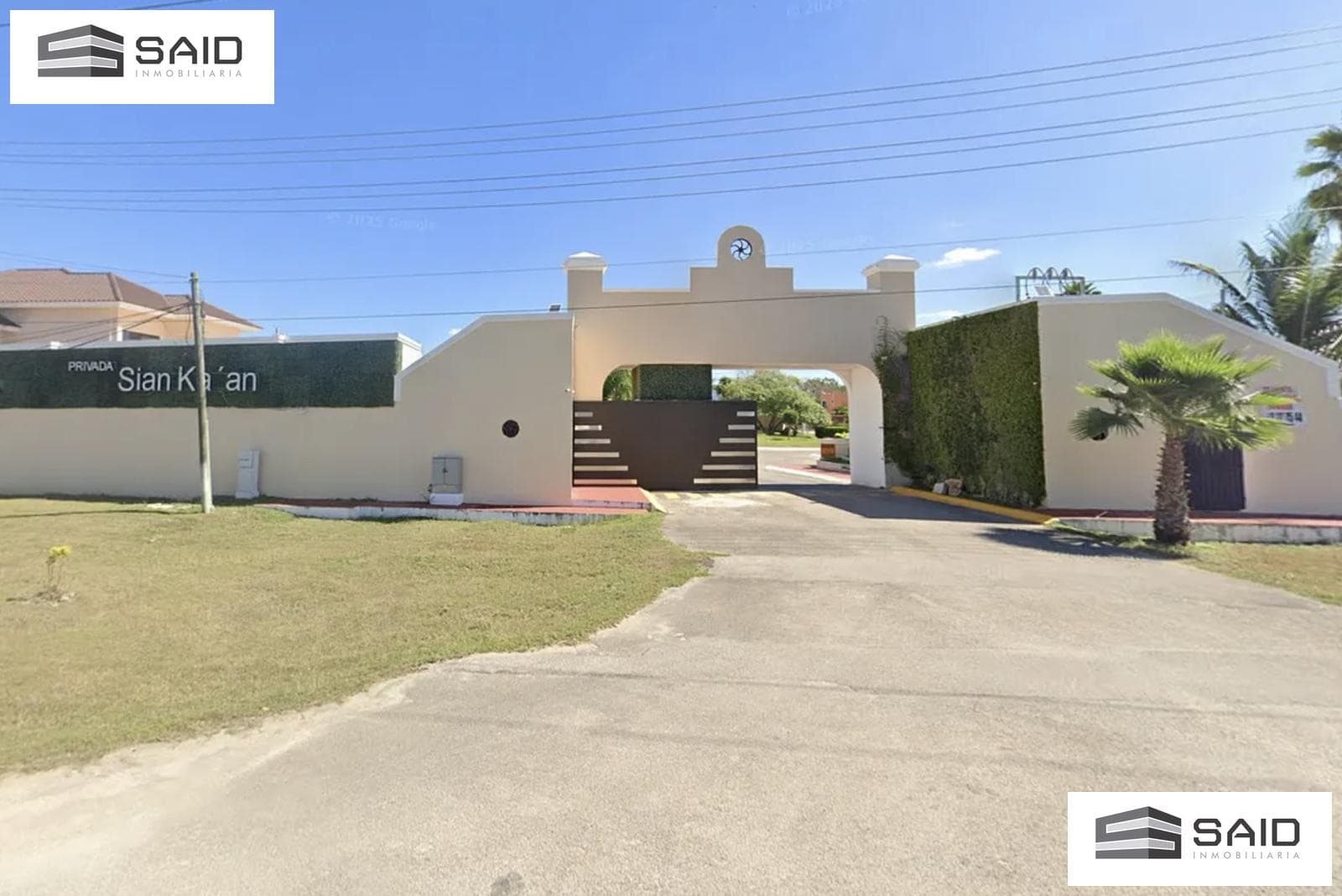 House for Sale in a Gated Community in Cholul
