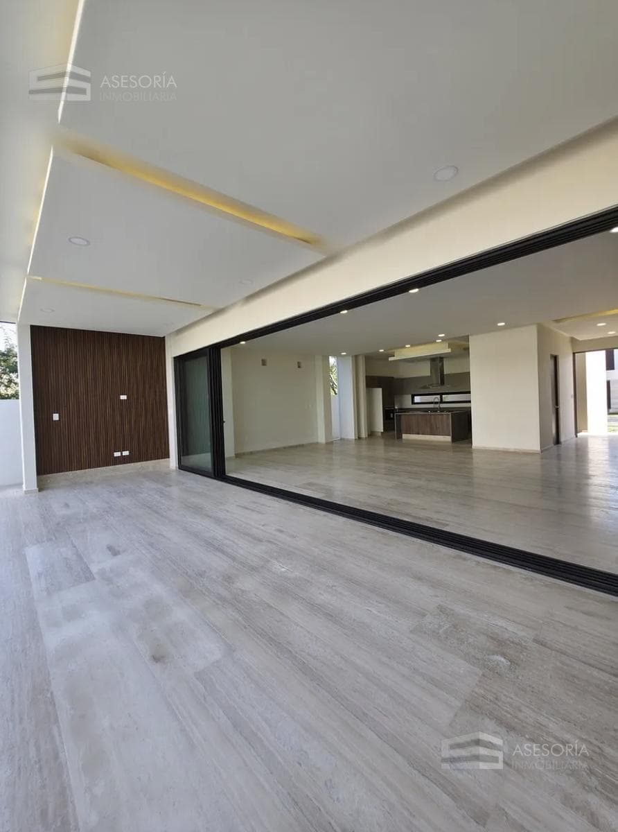 House for Sale at the Yucatán Country Club