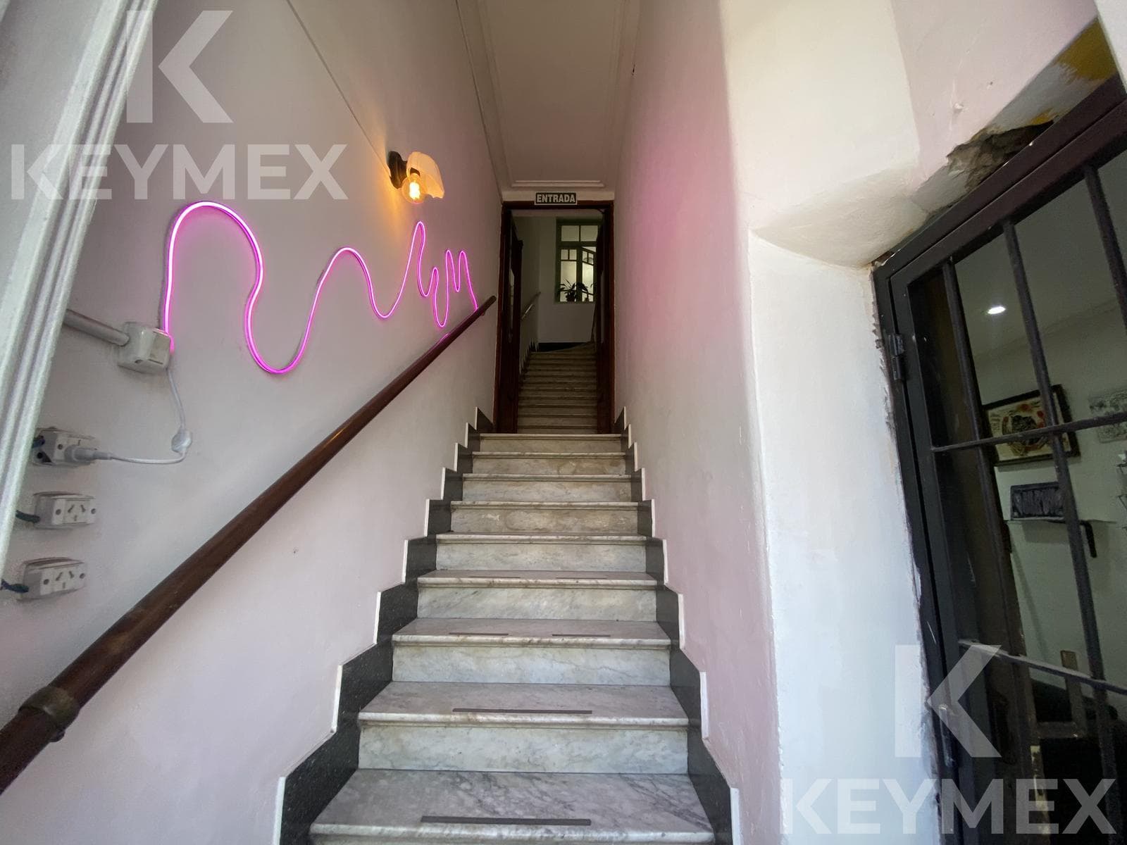 House in a multi-family building | 5 bedrooms | first floor (access via stairs) | Berisso