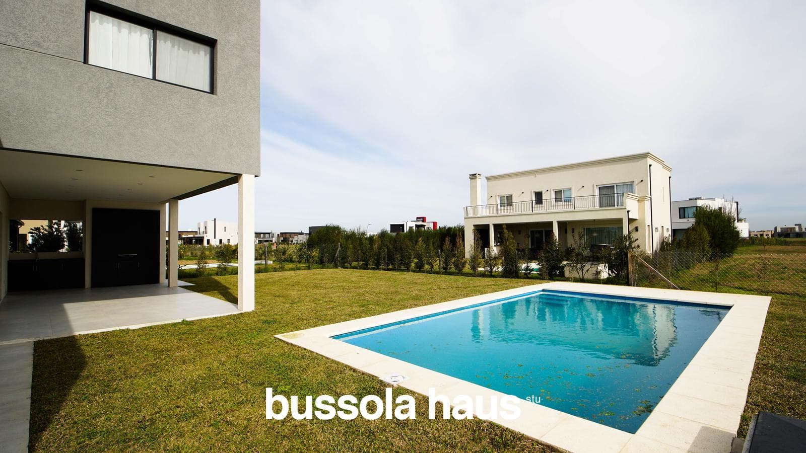 6-room house for sale with a pool in Riberas Puertos Escobar