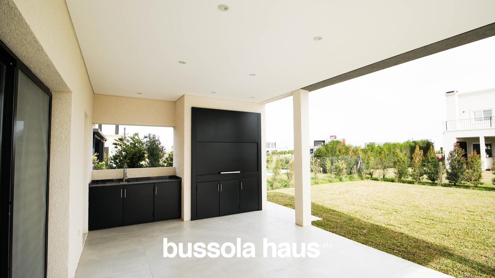 6-room house for sale with a pool in Riberas Puertos Escobar