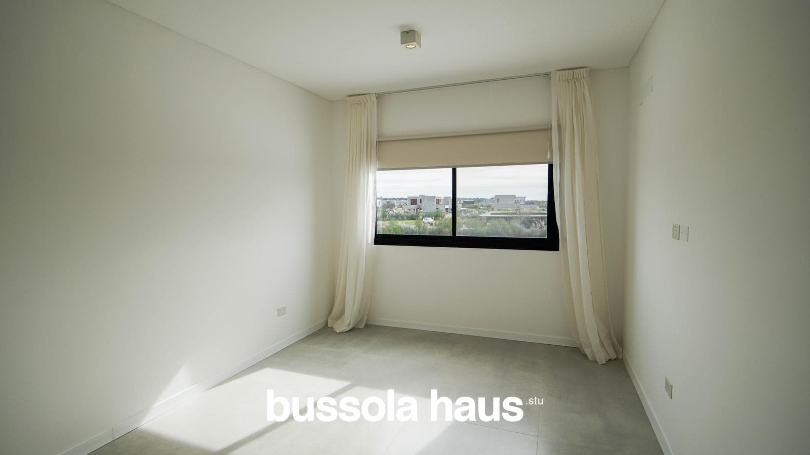 6-room house for sale with a pool in Riberas Puertos Escobar