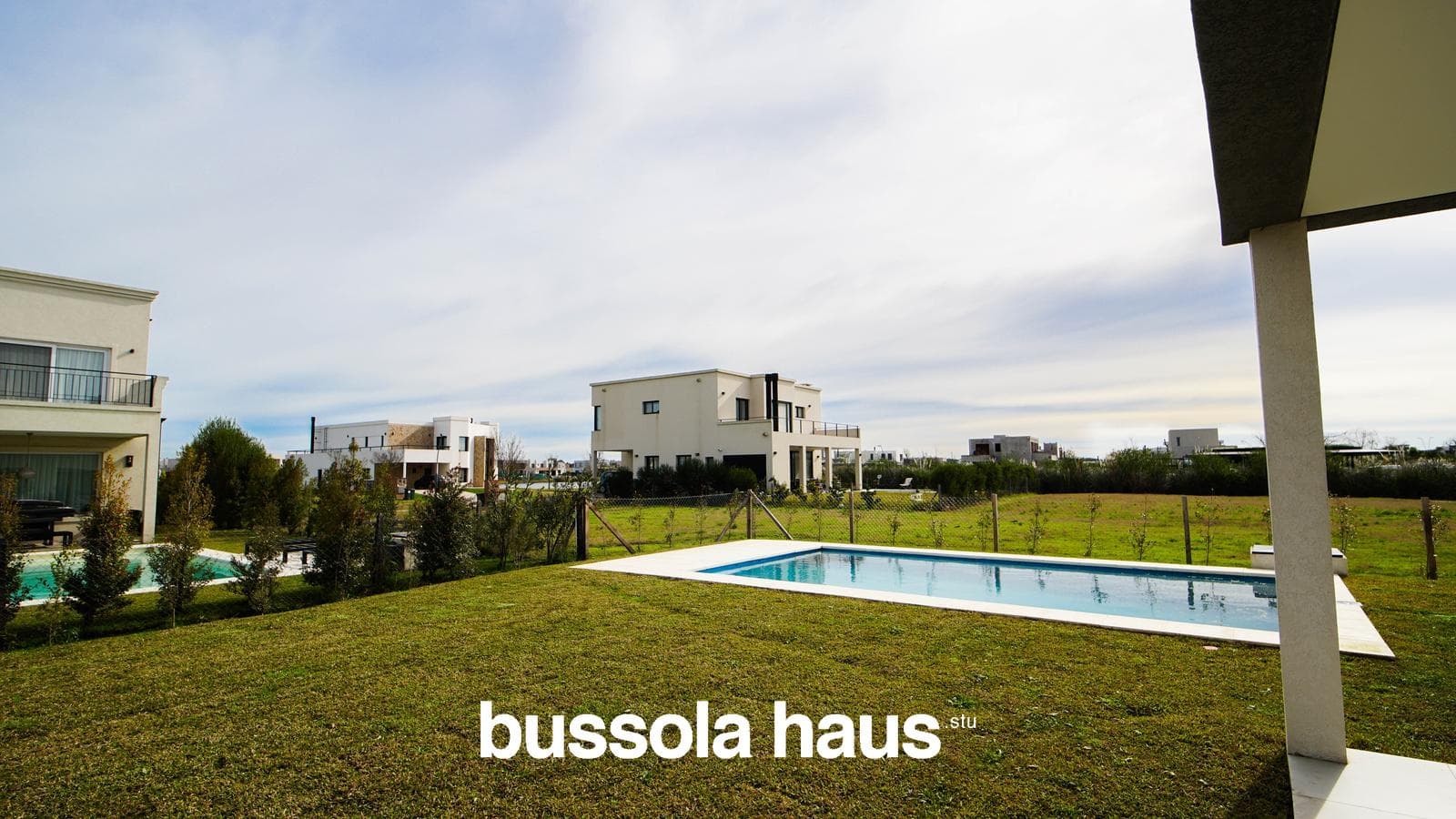 6-room house for sale with a pool in Riberas Puertos Escobar