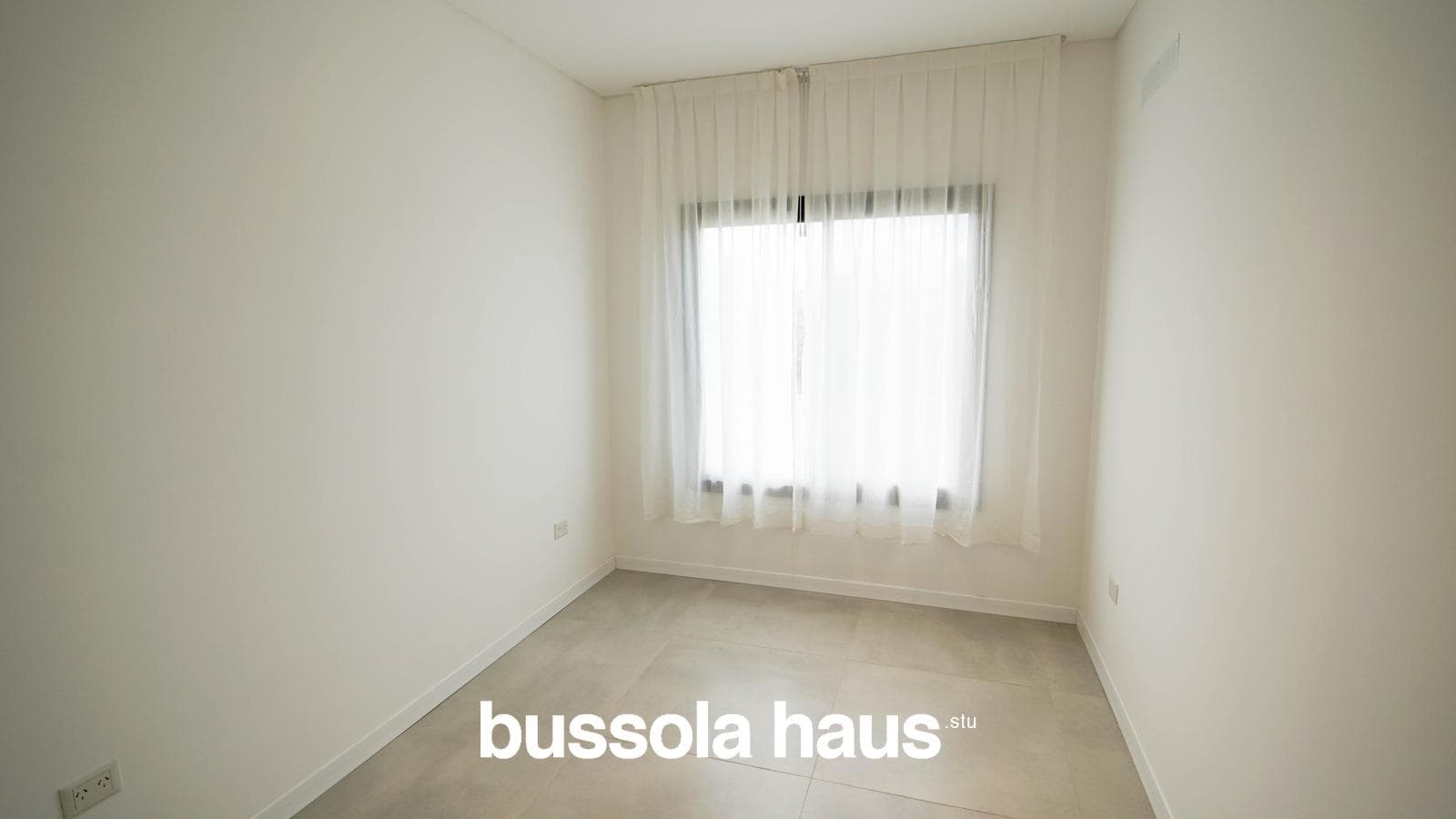 6-room house for sale with a pool in Riberas Puertos Escobar