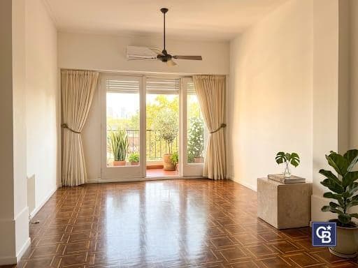4-room apartment for rent with 2 private terraces, in excellent condition in Recoleta