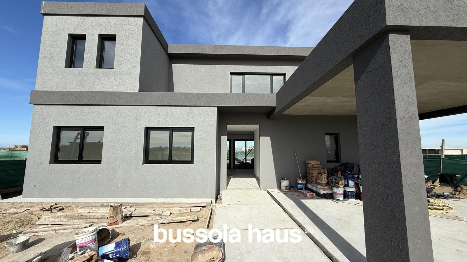 5-room house for sale with a pool in Amarras Puertos Escobar