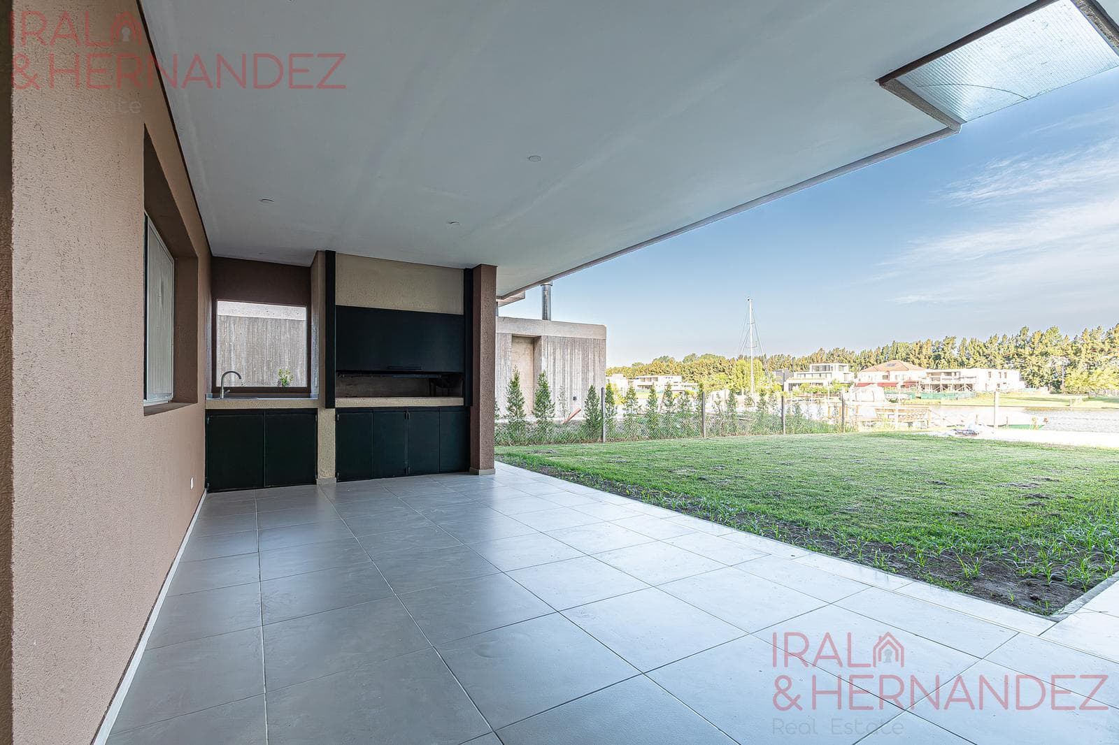 Brand-new house on the river | 5 suites | pool and barbecue | Barrio Náutico San Juan, Tigre