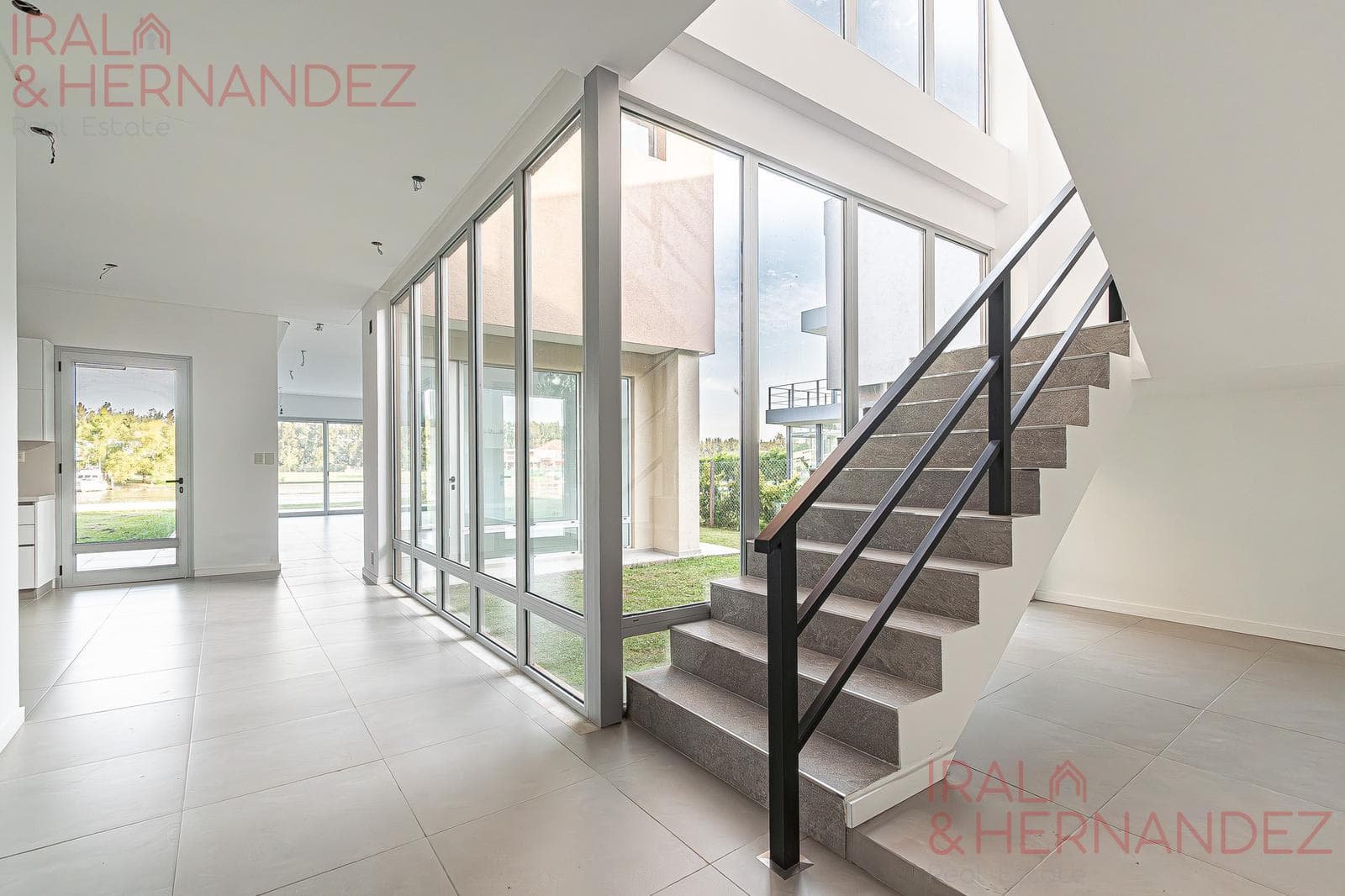 Brand-new house on the river | 5 suites | pool and barbecue | Barrio Náutico San Juan, Tigre