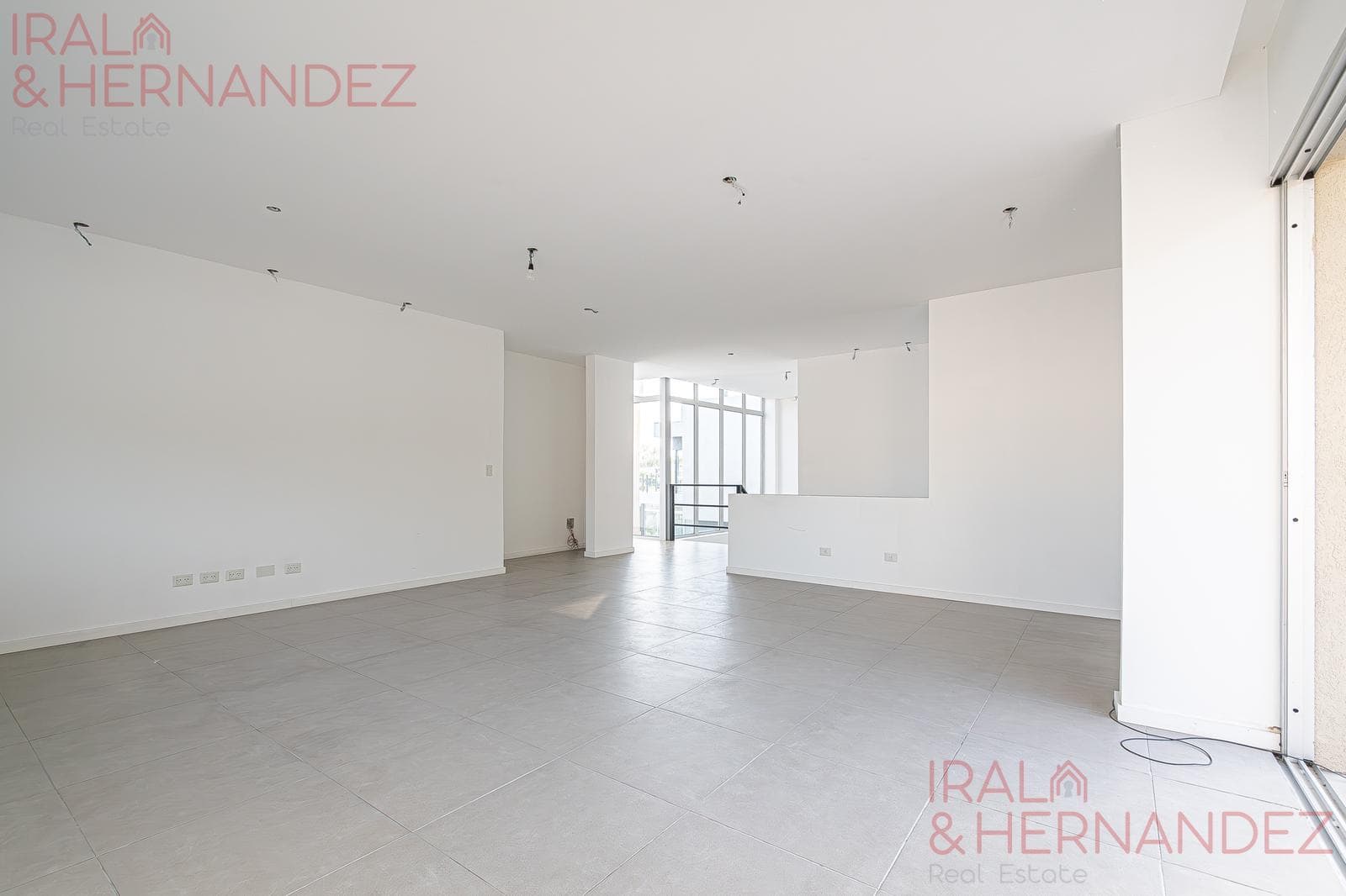Brand-new house on the river | 5 suites | pool and barbecue | Barrio Náutico San Juan, Tigre