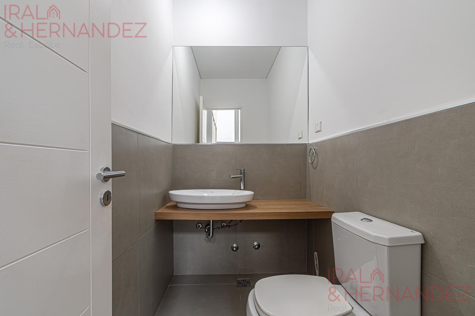 Brand-new house on the river | 5 suites | pool and barbecue | Barrio Náutico San Juan, Tigre