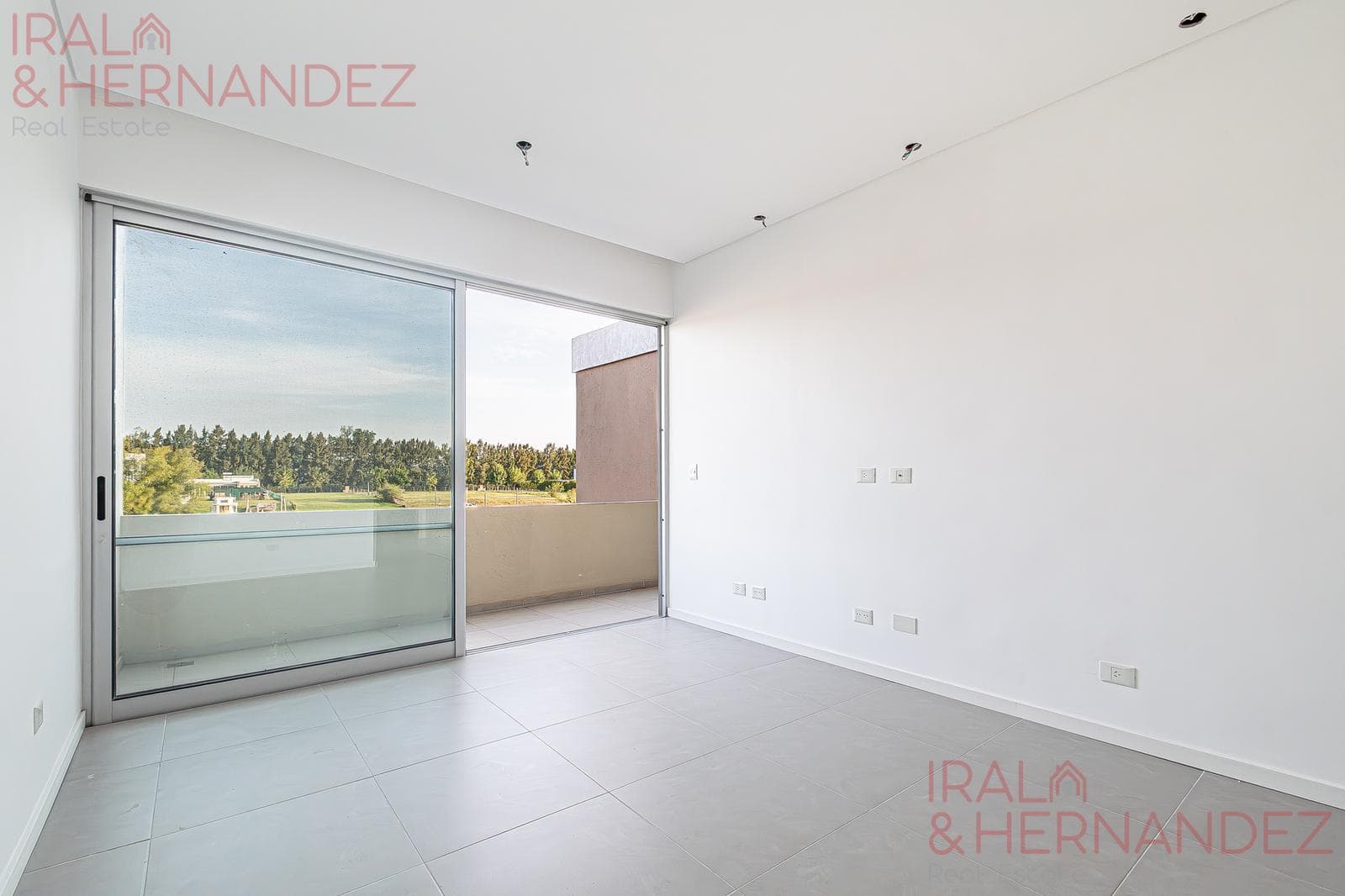 Brand-new house on the river | 5 suites | pool and barbecue | Barrio Náutico San Juan, Tigre