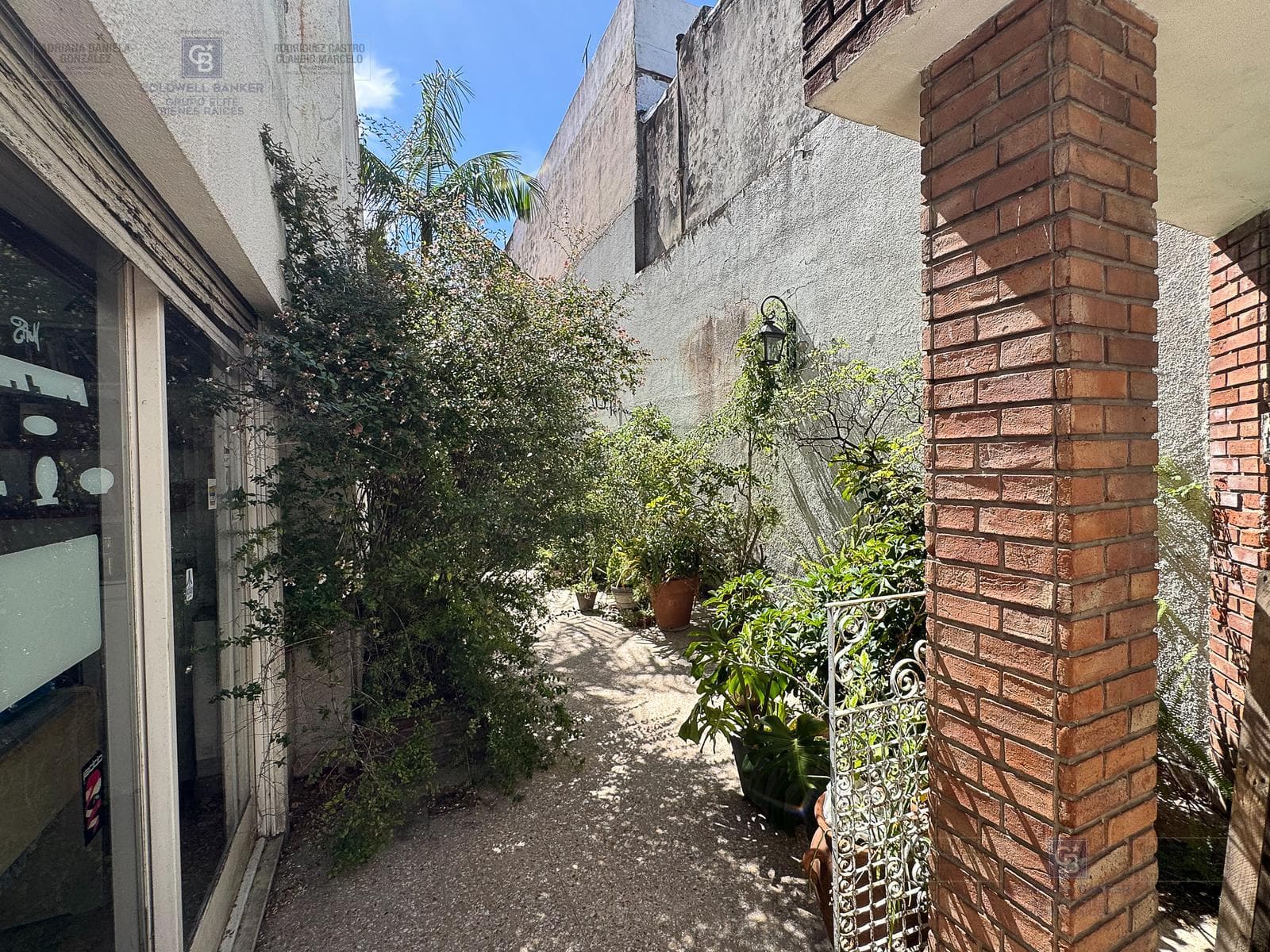4-ROOM HOUSE FOR SALE WITH GARAGE IN LA PATERNAL