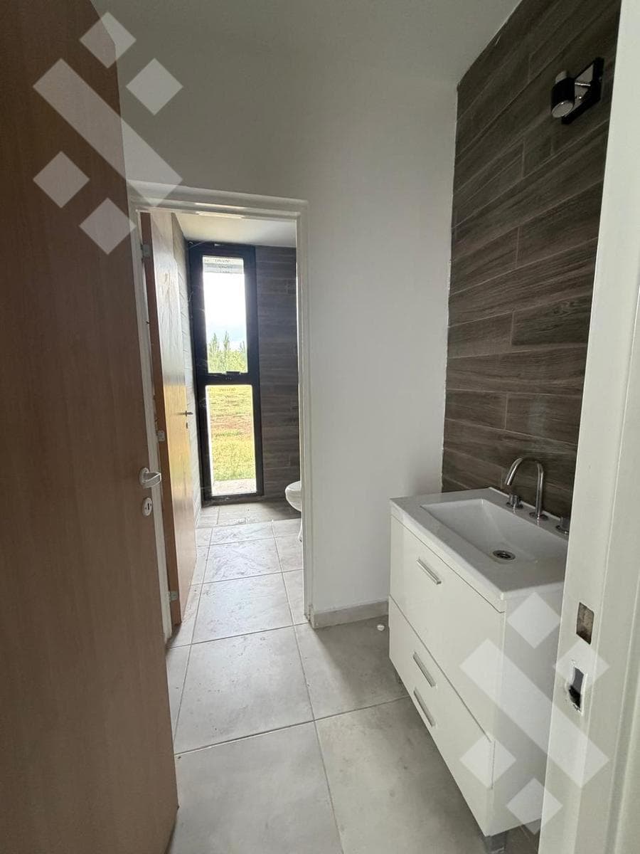 3-BEDROOM HOUSE FOR SALE - VILLA DEL RIO NAUTICO GATED COMMUNITY, GENERAL ROCA