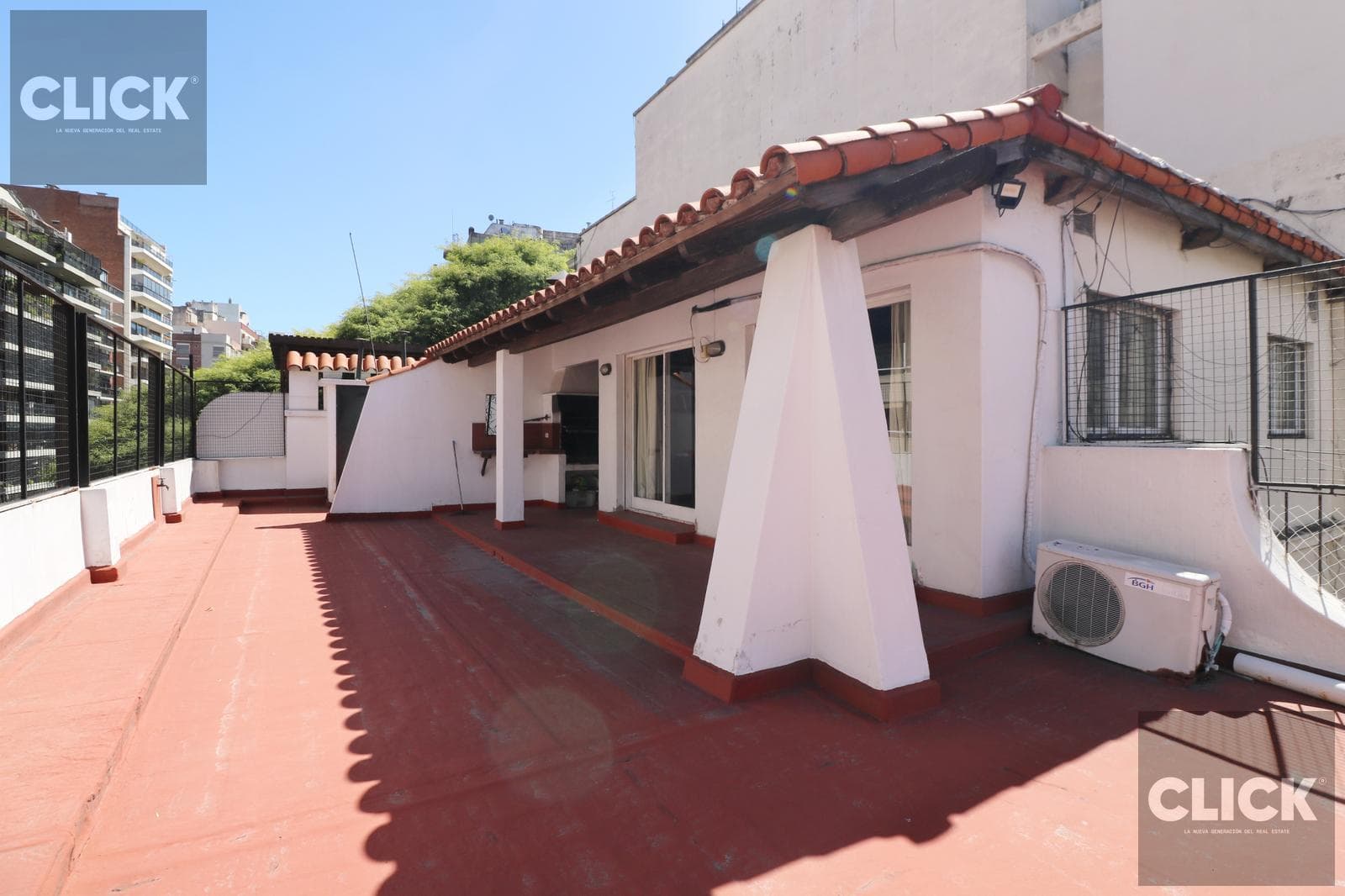 For Sale - 6-Room House with Staff Quarters - Terrace with Grill - Outdoor Dining Area - Recoleta