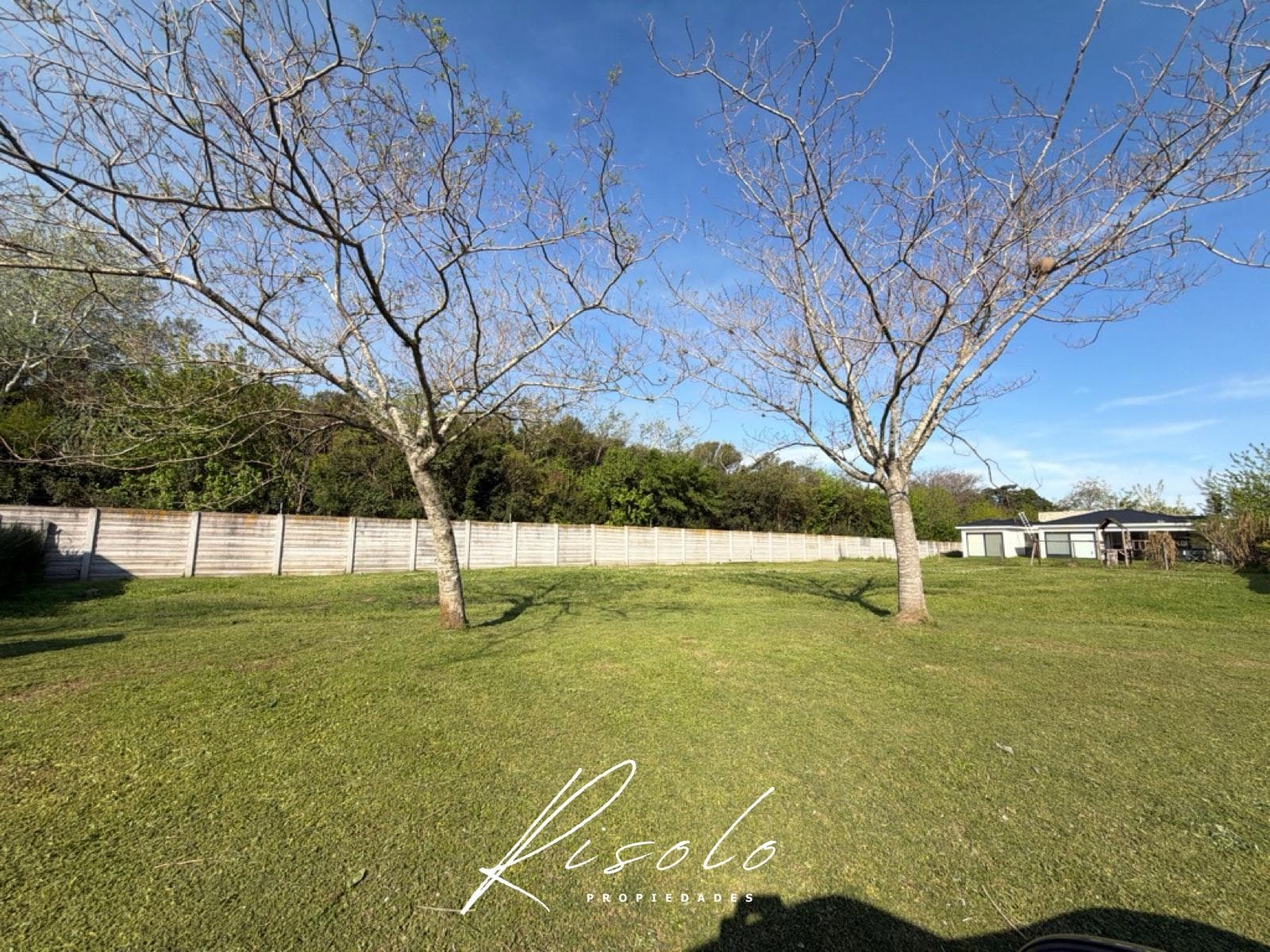 Lot for Sale. Gated Community. North Side. Escobar