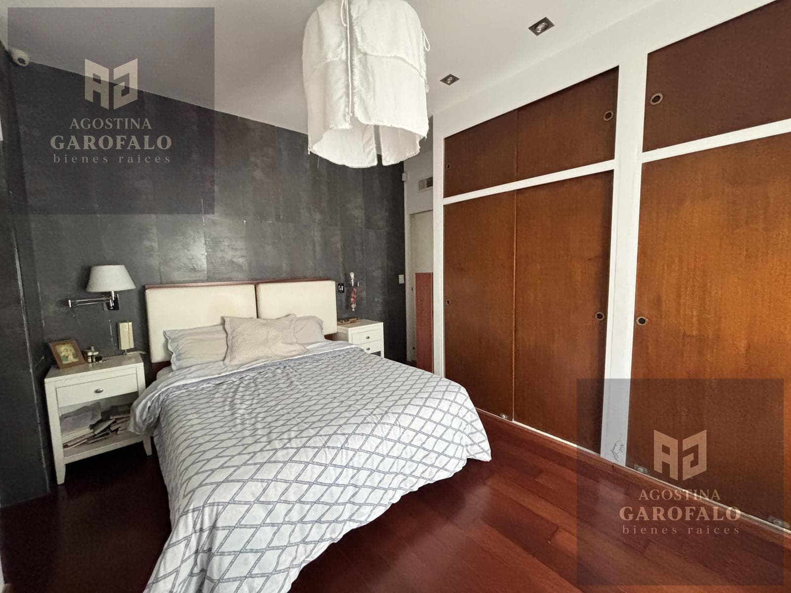 House for Sale: 5-room home on its own lot with a patio, terrace, pool, and garage in Boedo