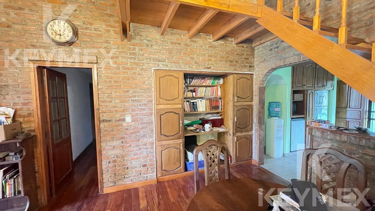 3-Bedroom House for Sale with Barbecue Area, Pool, and Park - San Carlos, Gambier, La Plata