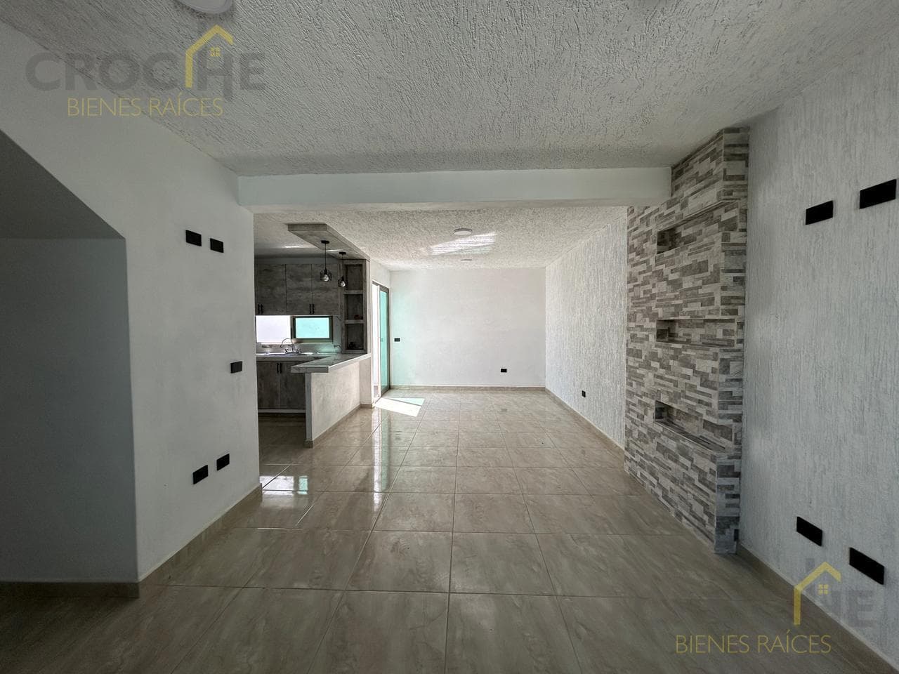 HOUSE FOR SALE IN A PRIVATE SUBDIVISION IN COATEPEC, NEAR THE COCA-COLA PLANT