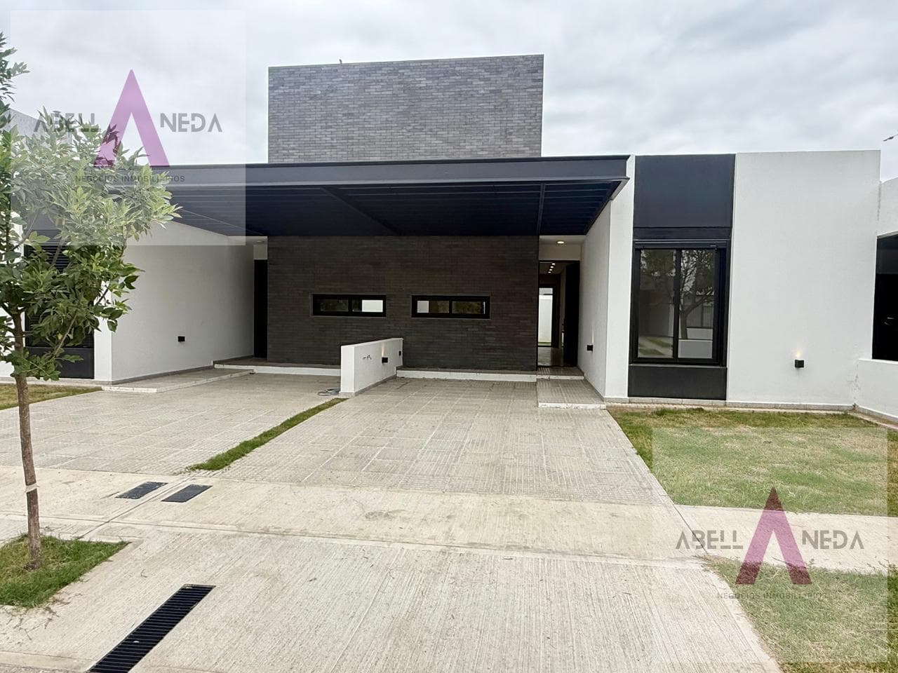 Luxury 2-Bedroom Ground-Floor Duplex for Sale