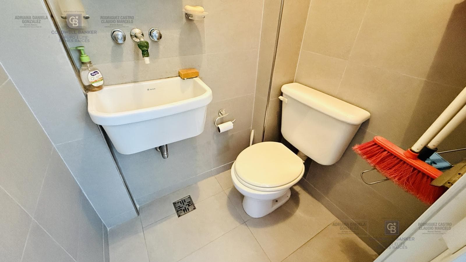 4-Room Apartment for Sale in Balvanera