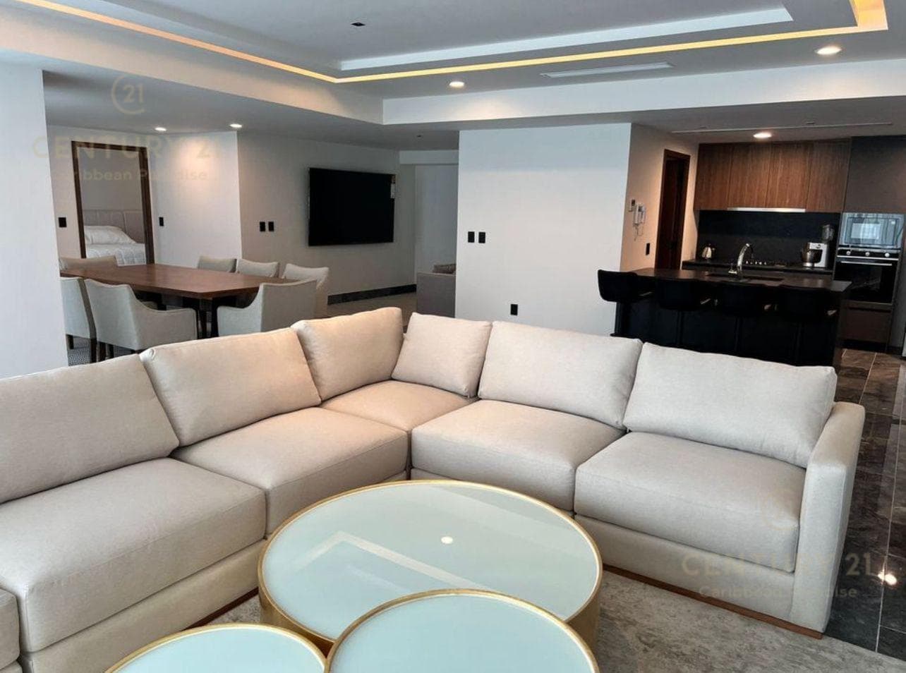 2-Bedroom Furnished Apartment for Rent in Shark Towers, Cancún | C4122