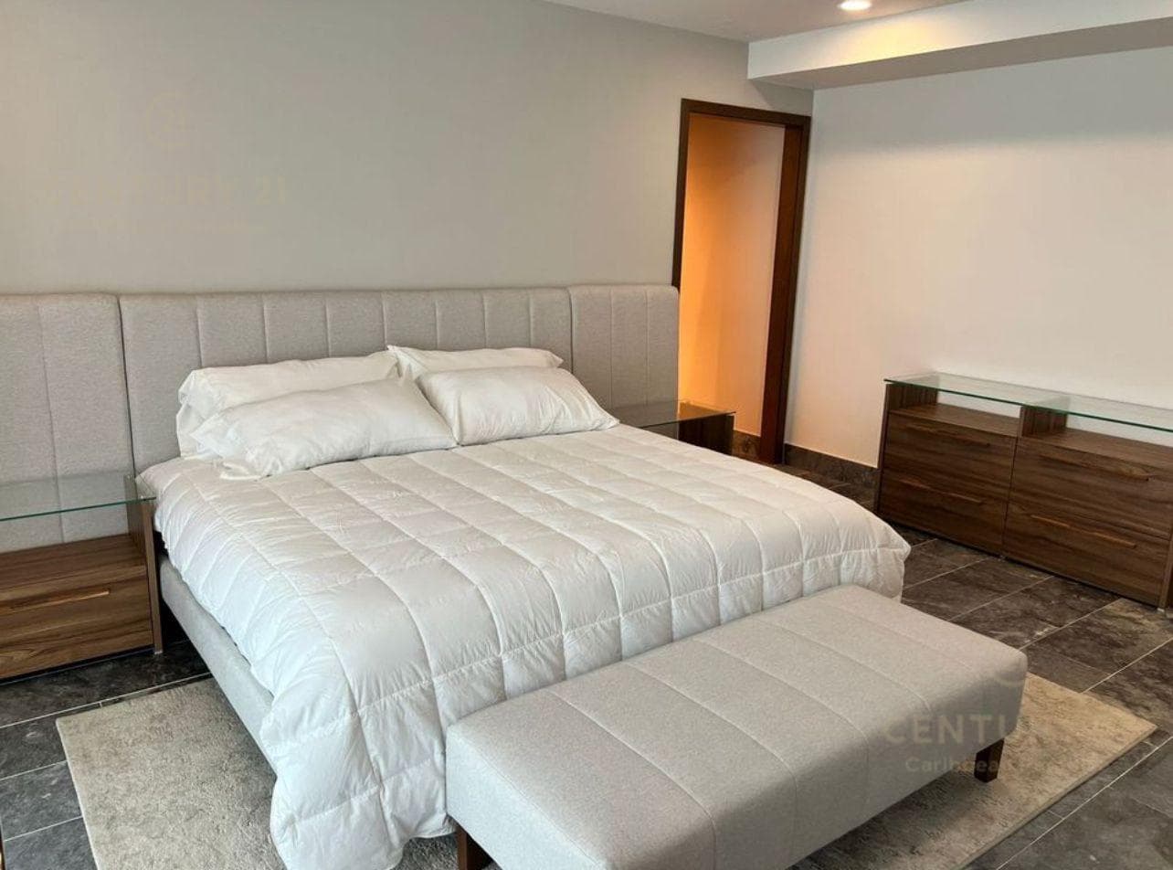 2-Bedroom Furnished Apartment for Rent in Shark Towers, Cancún | C4122