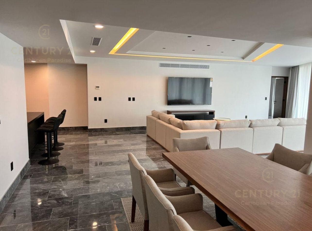 2-Bedroom Furnished Apartment for Rent in Shark Towers, Cancún | C4122