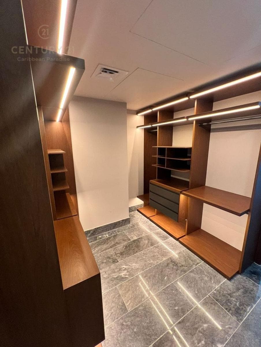 2-Bedroom Furnished Apartment for Rent in Shark Towers, Cancún | C4122