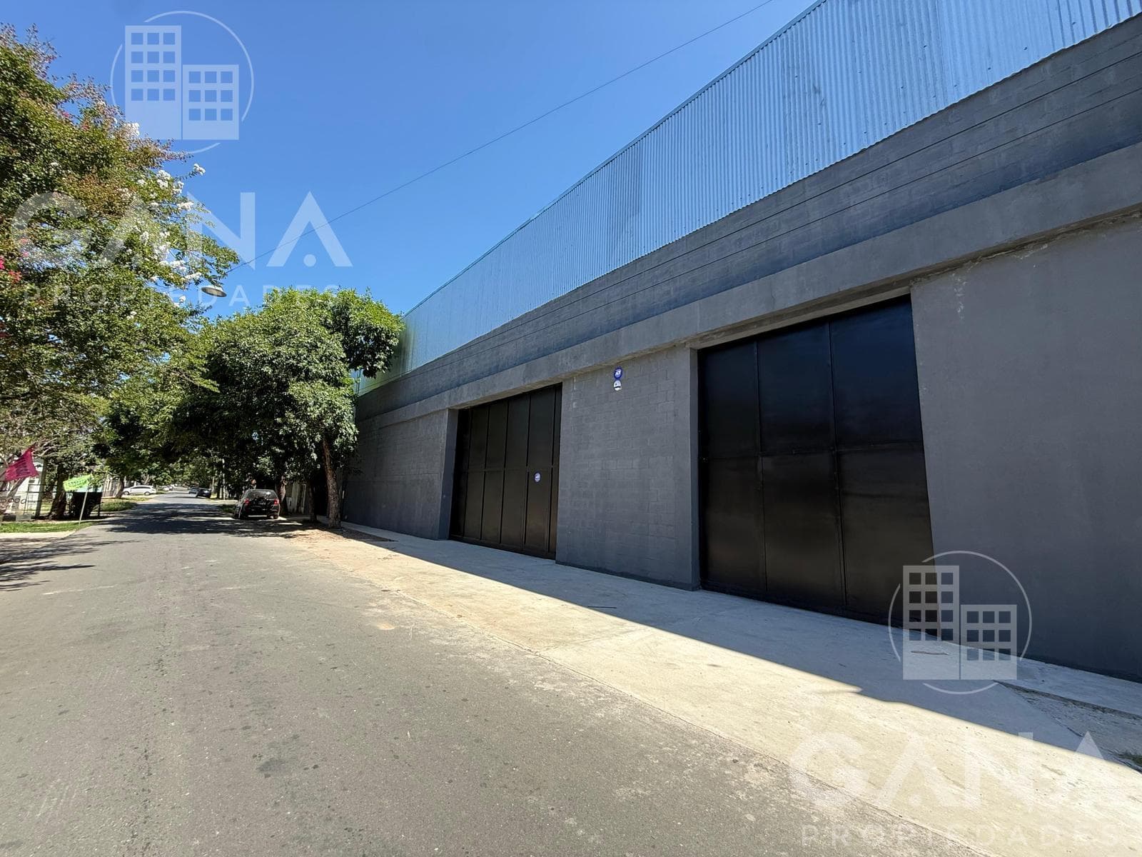Warehouse for sale in the Alberdi neighborhood of Rosario, over 800 m².
