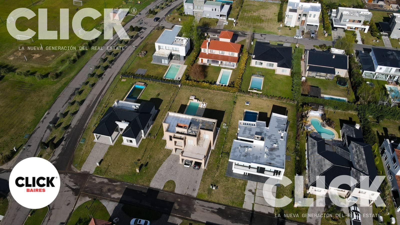 5-Room House for Sale in the El Rebenque Gated Community